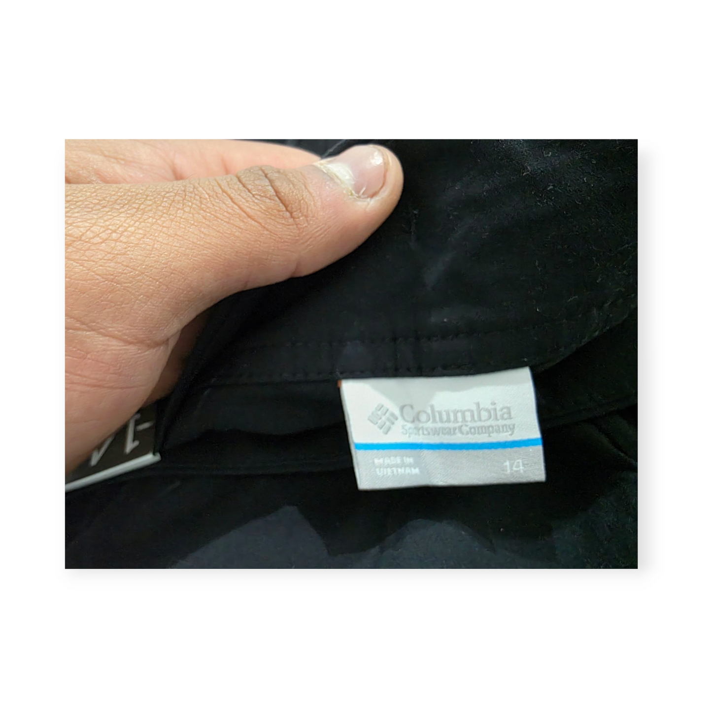 Short Columbia Talla 14 Color Negro