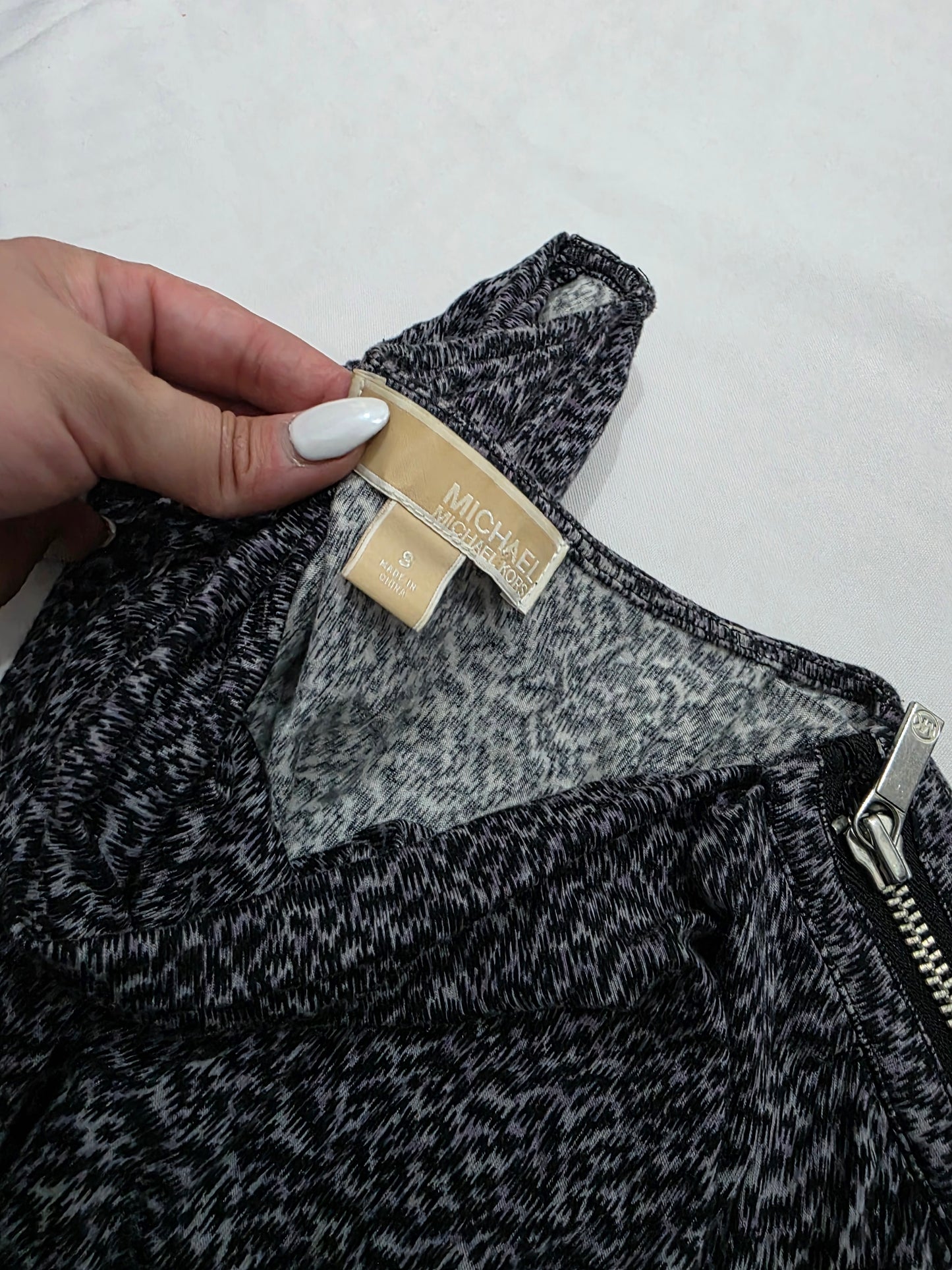 Blusa Michael Kors escote drapeado morada