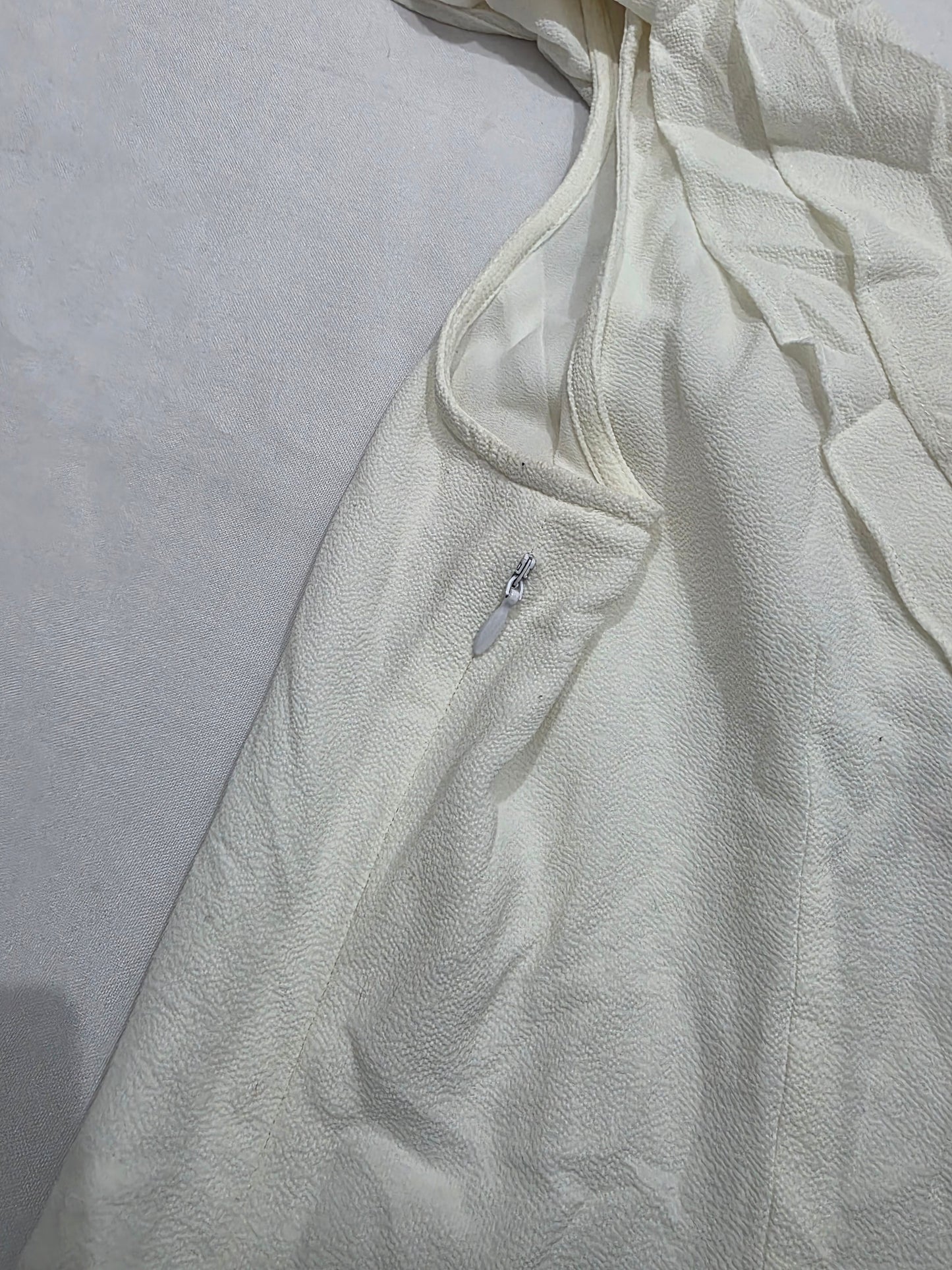 Blusa Michael Kors Blanca Un Hombro con Olan Elegante Mujer