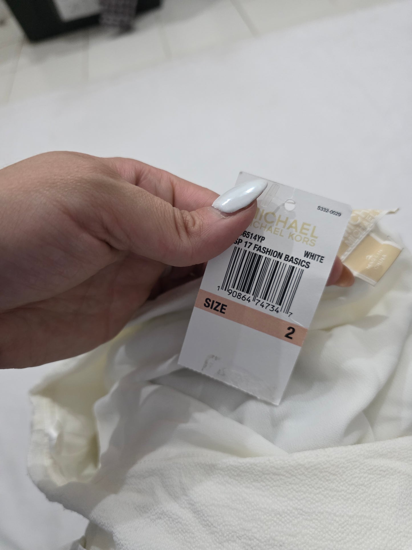 Blusa Michael Kors Blanca Un Hombro con Olan Elegante Mujer