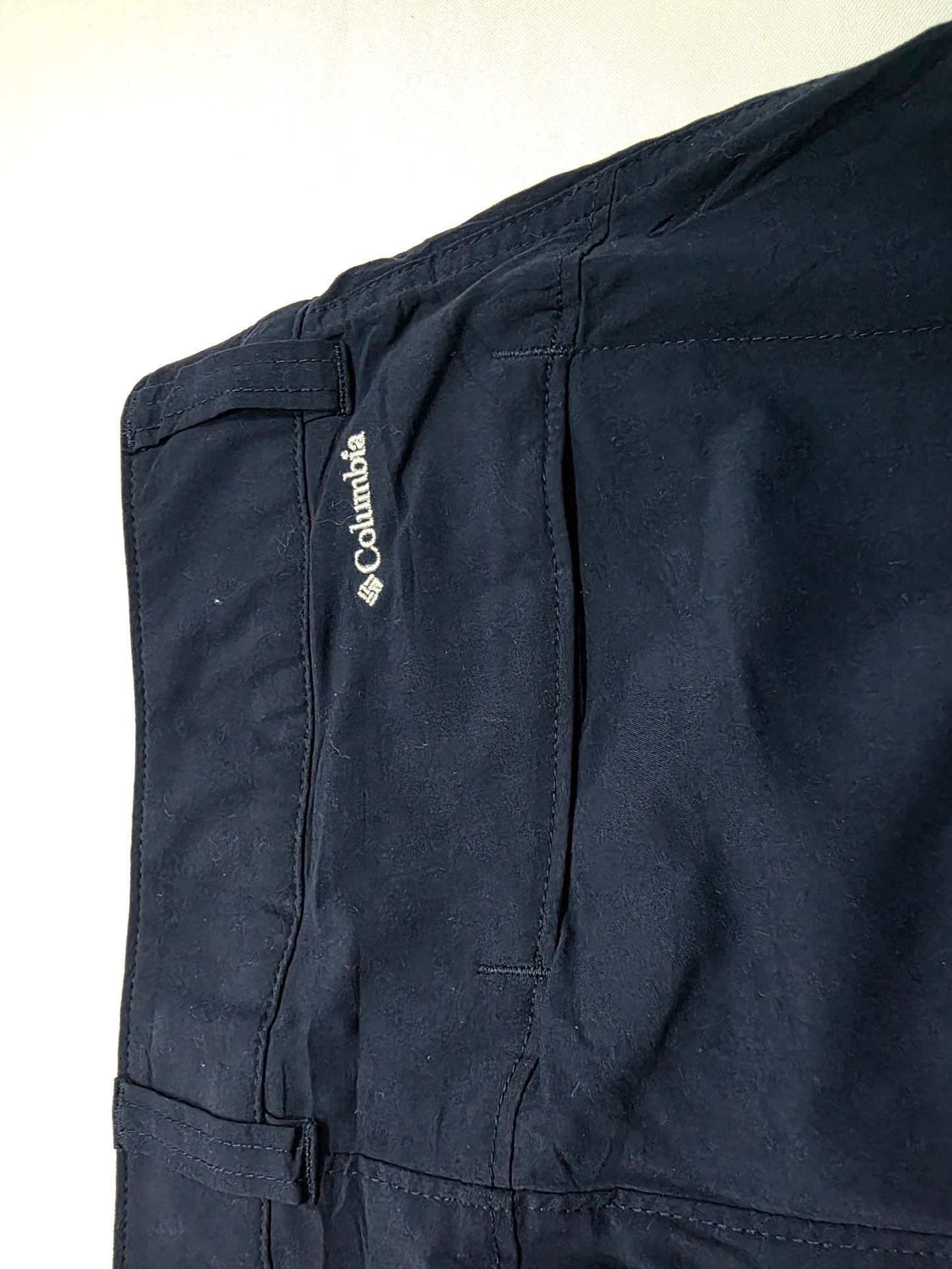 Bermuda Columbia de Mujer talla 2 10L azul marino