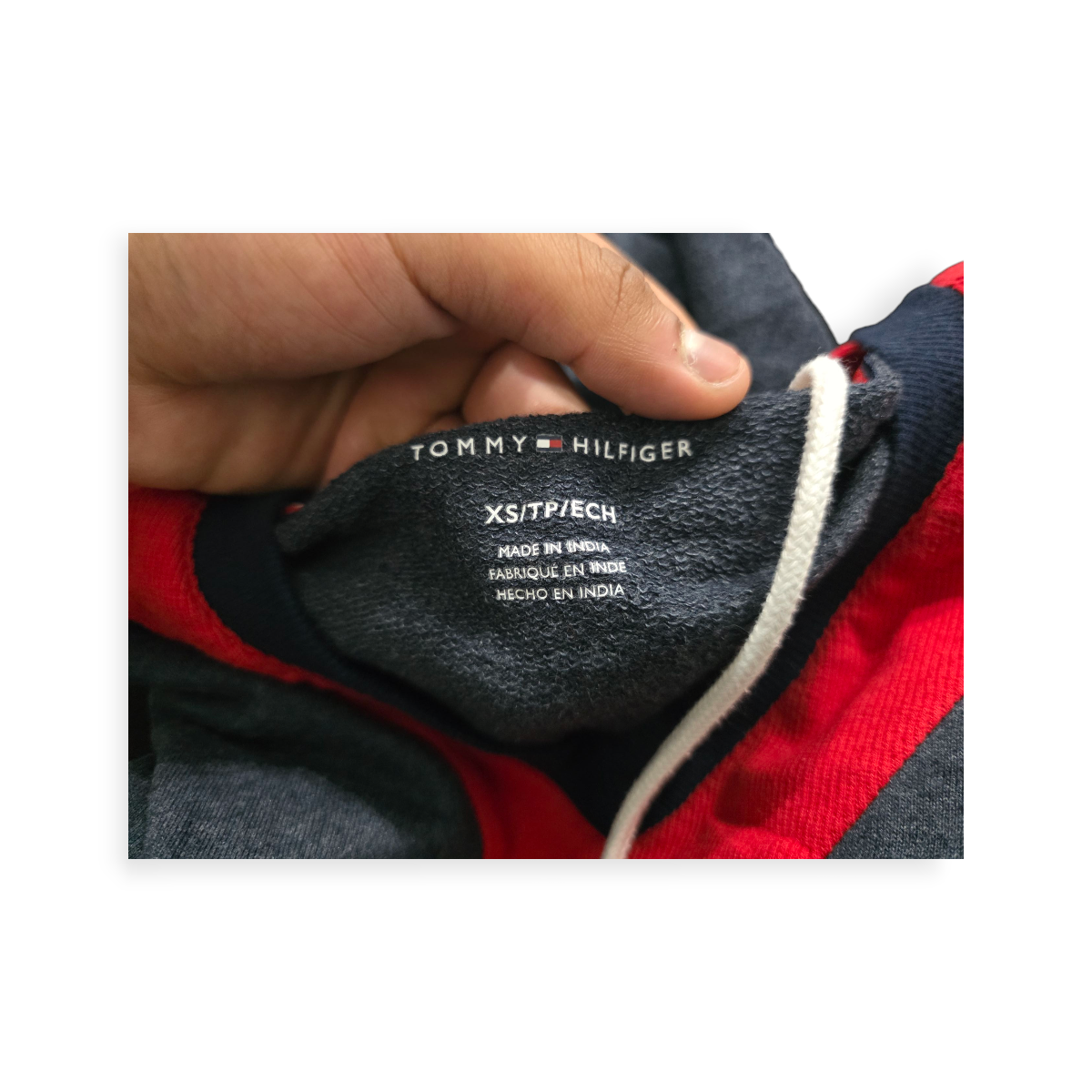 Sudadera Corta Tommy Hilfiger Xchico Xs Gris Con Rojo