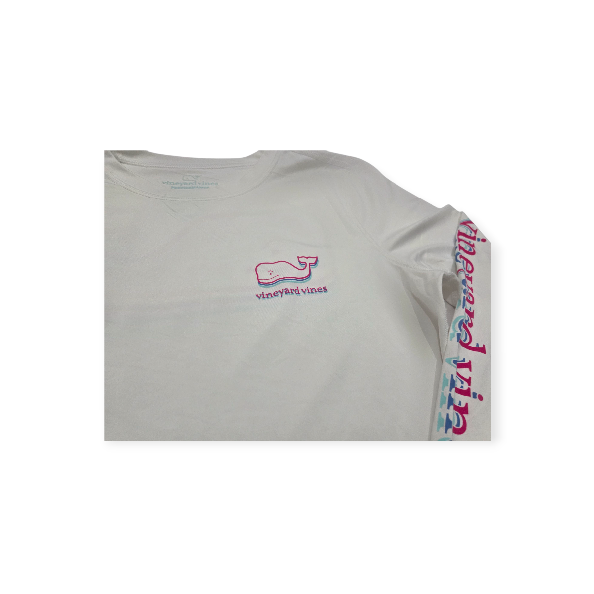 Playera Vineyard Vines Performance Blanca Com Rosa De Mujer