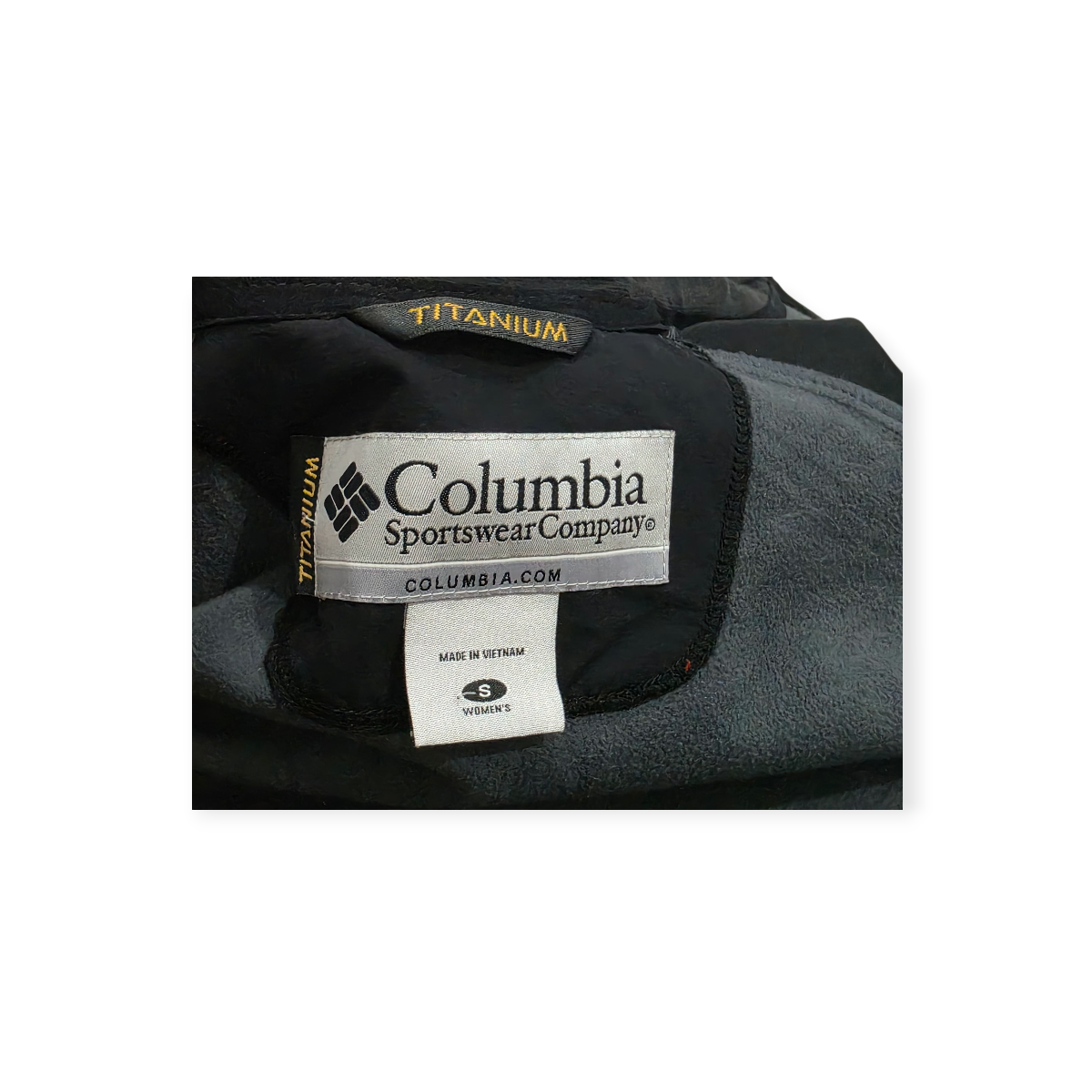 Columbia Titanium Softshell Negra Impermeable Chica